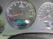 2008 Chevrolet Suburban LTZ z VIN 3GNFK163X8G199732, wystawiony jako IAAI lot #41930128 z przebiegiem 174 767 mil mil oraz . Historia ofert i sprzedaży dostępna na DreamBid. Obrazek 7.