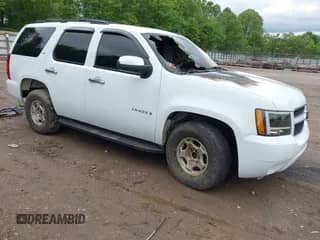 2008 Chevrolet Tahoe 3LT с VIN 1GNFC13J28R274472, выставлен на аукционе IAAI как лот 42155884 с пробегом Не указан миль и . История ставок и продаж доступна на DreamBid. Изображение 1.