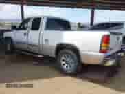 2005 GMC Sierra 1500 SLE с VIN 1GTEC19T55Z305299, выставлен на аукционе IAAI как лот 42211248 с пробегом 154 222 миль миль и . История ставок и продаж доступна на DreamBid. Изображение 3.