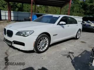 2015 BMW 7 Series 740Li xDrive с VIN WBAYF4C56FGS99183, выставлен на аукционе Copart как лот 81801195 с пробегом 178 721 миль миль и Списание • Salvage title. История ставок и продаж доступна на DreamBid. Изображение 1.