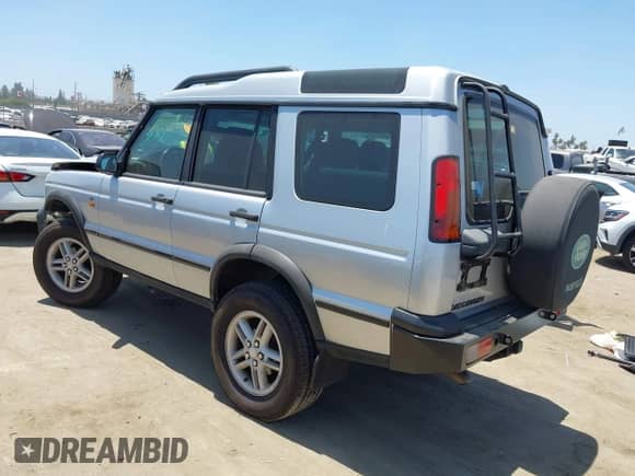 2004 Land Rover Discovery SE with VIN SALTY19484A857113, listed as a IAAI auction lot 42540048 with 119,947 mi miles and . Bid and sale history available at DreamBid. Image 3.