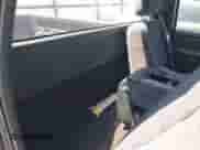 2000 GMC Sierra 1500 SL с VIN 1GTEC14W8YZ228031, выставлен на аукционе IAAI как лот 42003157 с пробегом 232 256 миль миль и . История ставок и продаж доступна на DreamBid. Изображение 8.