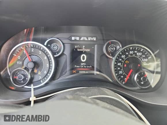 2022 Ram 1500 Big Horn z VIN 1C6SRFBT1NN168045, wystawiony jako Copart lot #69990935 z przebiegiem 30 898 mil mil oraz Szkoda całkowita • Salvage title. Historia ofert i sprzedaży dostępna na DreamBid. Obrazek 9.