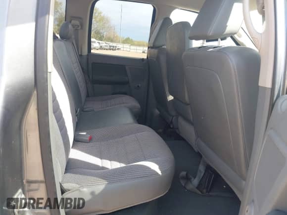 2008 Dodge 1500 ST z VIN 1D7HA18K88J136514, wystawiony jako IAAI lot #41875954 z przebiegiem 184 041 mil mil oraz . Historia ofert i sprzedaży dostępna na DreamBid. Obrazek 8.