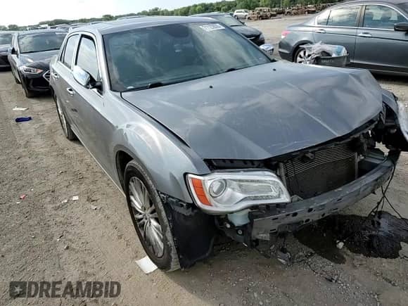 2011 Chrysler 300 C с VIN 2C3CK6CT6BH587873, выставлен на аукционе Copart как лот 71122655 с пробегом 146 870 миль миль и Списание • Salvage title. История ставок и продаж доступна на DreamBid. Изображение 14.