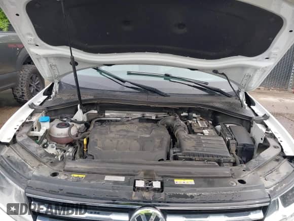 2020 Volkswagen Tiguan S с VIN 3VV1B7AX2LM078043, выставлен на аукционе IAAI как лот 42049047 с пробегом 67 157 миль миль и . История ставок и продаж доступна на DreamBid. Изображение 10.