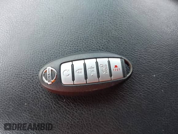 2017 Nissan Pathfinder S with VIN 5N1DR2MM4HC618475, listed as a IAAI auction lot 42786101 with 153,531 mi miles and . Bid and sale history available at DreamBid. Image 11.