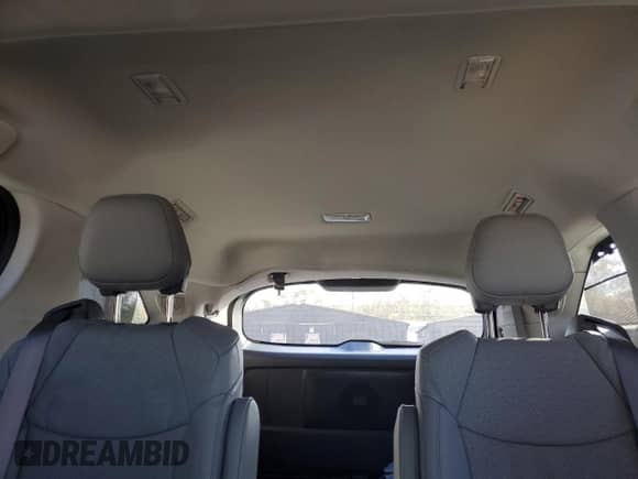 2024 Toyota Sienna Limited с VIN 5TDZRKEC9RS215091, выставлен на аукционе Copart как лот 82188264 с пробегом 2 602 миль миль и Списание • Salvage title. История ставок и продаж доступна на DreamBid. Изображение 10.