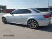 2013 BMW M3 с VIN WBSDX9C51DE786059, выставлен на аукционе Copart как лот 57285635 с пробегом 111 860 миль миль и Списание • Salvage title. История ставок и продаж доступна на DreamBid. Изображение 2.