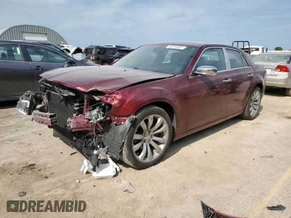 2019 Chrysler 300 Limited с VIN 2C3CCAEG8KH555801, выставлен на аукционе Copart как лот 68255635 с пробегом 75 042 миль миль и Списание • Salvage title. История ставок и продаж доступна на DreamBid. Изображение 1.