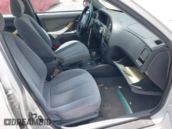 2006 Hyundai Elantra GLS с VIN KMHDN46D66U290214, выставлен на аукционе IAAI как лот 42497366 с пробегом 175 717 миль миль и . История ставок и продаж доступна на DreamBid. Изображение 5.