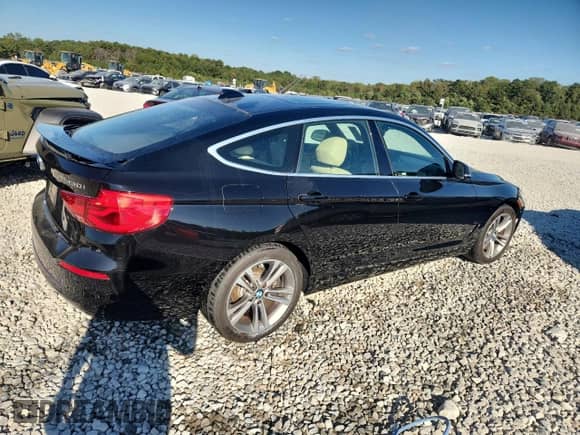 2017 BMW 3 Series 330i xDrive с VIN WBA8Z9C34HG827065, выставлен на аукционе Copart как лот 86280425 с пробегом 144 240 миль миль и Чистый • Clean title. История ставок и продаж доступна на DreamBid. Изображение 3.