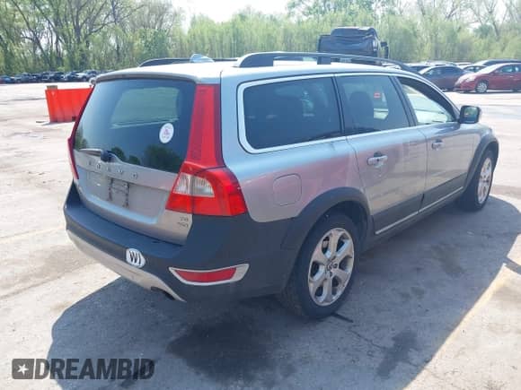2010 Volvo XC70 3.0T с VIN YV4992BZ6A1084760, выставлен на аукционе IAAI как лот 42071652 с пробегом 175 730 миль миль и . История ставок и продаж доступна на DreamBid. Изображение 4.