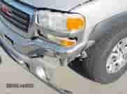 2005 GMC Sierra 1500 SLE z VIN 2GTEC13T451170723, wystawiony jako IAAI lot #43116884 z przebiegiem 222 286 mil mil oraz . Historia ofert i sprzedaży dostępna na DreamBid. Obrazek 6.