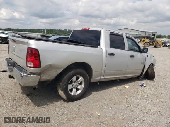 2014 Ram 1500 Tradesman z VIN 1C6RR6KG7ES233922, wystawiony jako Copart lot #59740905 z przebiegiem 114 777 mil mil oraz Szkoda całkowita • Salvage title. Historia ofert i sprzedaży dostępna na DreamBid. Obrazek 3.
