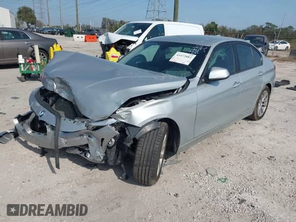 2016 BMW 3 Series 320i xDrive with VIN WBA8A3C59GK689623, listed as a IAAI auction lot 41472082 with 43,569 mi miles and . Bid and sale history available at DreamBid. Image 2.