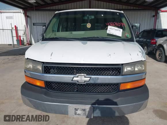 2003 Chevrolet Express Cargo YF7 Upfitter с VIN 1GBFG15T931100700, выставлен на аукционе IAAI как лот 42271079 с пробегом 235 310 миль миль и . История ставок и продаж доступна на DreamBid. Изображение 6.