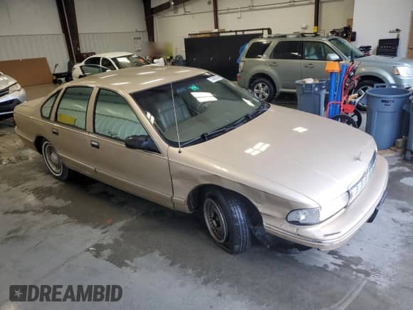 1995 Chevrolet Caprice with VIN 1G1BL52P6SR102370, listed as a Copart auction lot 73482634 with 93,170 mi miles and Clean title. Bid and sale history available at DreamBid. Image 4.