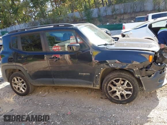 2018 Jeep Renegade Latitude with VIN ZACCJBBB8JPH63173, listed as a IAAI auction lot 43184840 with 172,405 mi miles and . Bid and sale history available at DreamBid. Image 13.