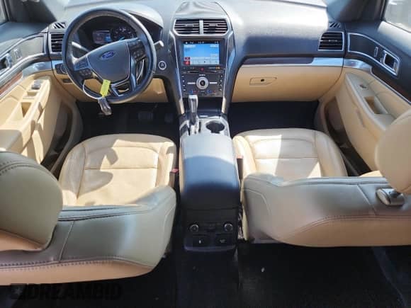 2017 Ford Explorer Limited z VIN 1FM5K7F83HGB80465, wystawiony jako Copart lot #70853145 z przebiegiem 94 406 mil mil oraz Szkoda całkowita • Salvage title. Historia ofert i sprzedaży dostępna na DreamBid. Obrazek 8.