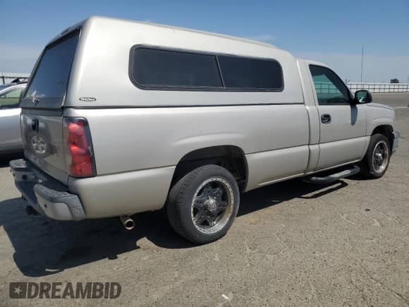 2007 Chevrolet Silverado 1500 Work Truck with VIN 1GCEC14V17E153122, listed as a Copart auction lot 59601535 with 208,518 mi miles and Clean title. Bid and sale history available at DreamBid. Image 3.