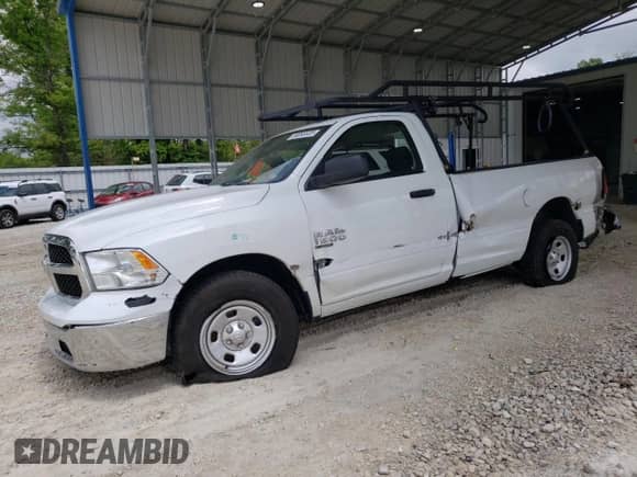 2023 Ram 1500 Tradesman z VIN 3C6JR6DGXPG640041, wystawiony jako Copart lot #56093325 z przebiegiem 25 785 mil mil oraz Szkoda całkowita • Salvage title. Historia ofert i sprzedaży dostępna na DreamBid. Obrazek 1.