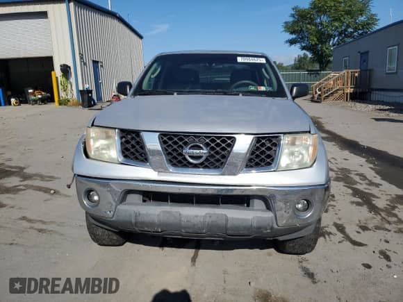 2005 Nissan Frontier Nismo with VIN 1N6AD07W05C431072, listed as a Copart auction lot 70984625 with 204,543 mi miles and Salvage title. Bid and sale history available at DreamBid. Image 5.