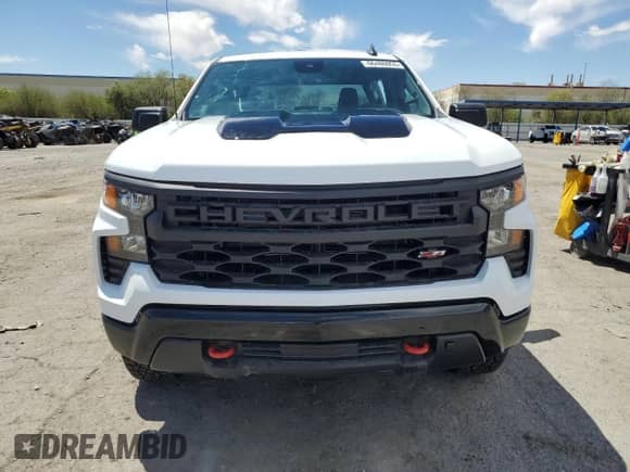 2024 Chevrolet Silverado 1500 Custom Trail Boss z VIN 3GCUDCE87RG454311, wystawiony jako Copart lot #66486955 z przebiegiem 3 402 mil mil oraz Szkoda całkowita • Salvage title. Historia ofert i sprzedaży dostępna na DreamBid. Obrazek 5.