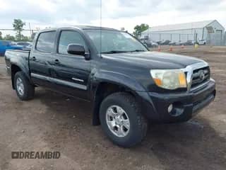 2010 Toyota Tacoma PreRunner z VIN 5TEJU4GN2AZ716353, wystawiony jako IAAI lot #42877996 z przebiegiem 133 652 mil mil oraz . Historia ofert i sprzedaży dostępna na DreamBid. Obrazek 1.