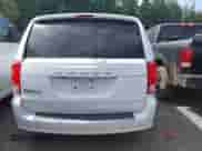 2019 Dodge Grand Caravan SE z VIN 2C4RDGBG2KR759787, wystawiony jako IAAI lot #42459632 z przebiegiem 75 384 mil mil oraz . Historia ofert i sprzedaży dostępna na DreamBid. Obrazek 16.