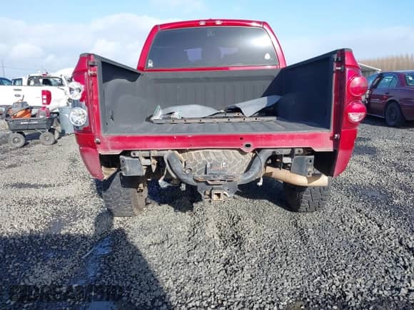 2007 Dodge 2500 Laramie z VIN 3D7KS29A57G771219, wystawiony jako IAAI lot #41646157 z przebiegiem 120 596 mil mil oraz . Historia ofert i sprzedaży dostępna na DreamBid. Obrazek 6.