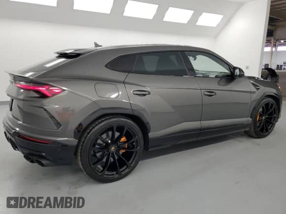 2022 Lamborghini Urus с VIN ZPBUA1ZLXNLA16447, выставлен на аукционе Copart как лот 69403664 с пробегом 28 166 миль миль и Списание • Salvage title. История ставок и продаж доступна на DreamBid. Изображение 3.