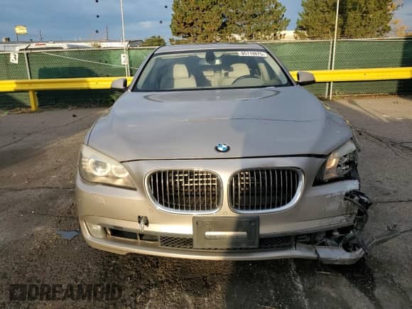2011 BMW 7 Series 750i xDrive with VIN WBAKC6C55BC394703, listed as a Copart auction lot 85719875 with 115,117 mi miles and Salvage title. Bid and sale history available at DreamBid. Image 5.