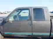 1997 Chevrolet Silverado 1500 with VIN 2GCEC19R5V1278473, listed as a IAAI auction lot 43271055 with 307,129 mi miles and . Bid and sale history available at DreamBid. Image 14.