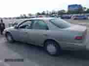 1998 Toyota Camry LE z VIN JT2BG22K5W0120831, wystawiony jako IAAI lot #43273319 z przebiegiem 197 465 mil mil oraz . Historia ofert i sprzedaży dostępna na DreamBid. Obrazek 14.