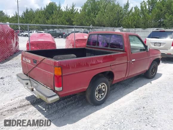 1993 Nissan Frontier z VIN 1N6SD11S7PC431315, wystawiony jako IAAI lot #42454625 z przebiegiem 71 128 mil mil oraz . Historia ofert i sprzedaży dostępna na DreamBid. Obrazek 4.