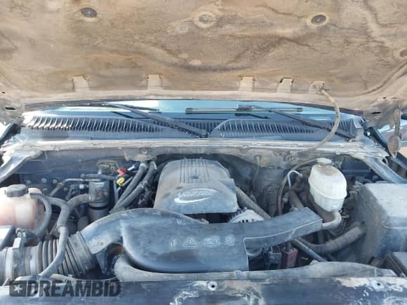 2005 Chevrolet Tahoe LT с VIN 1GNEC13T35R241277, выставлен на аукционе IAAI как лот 43305712 с пробегом 299 053 миль миль и . История ставок и продаж доступна на DreamBid. Изображение 10.