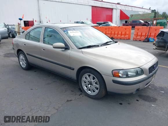 2004 Volvo S60 с VIN YV1RS59V542367297, выставлен на аукционе IAAI как лот 42294212 с пробегом 85 865 миль миль и . История ставок и продаж доступна на DreamBid. Изображение 1.