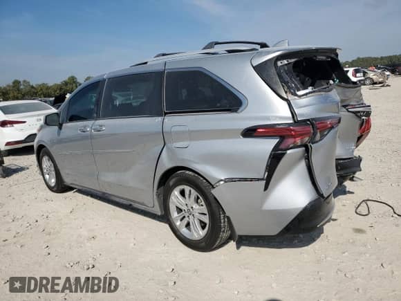 2022 Toyota Sienna Platinum с VIN 5TDESKFC5NS056923, выставлен на аукционе Copart как лот 89574865 с пробегом 60 883 миль миль и Списание • Salvage title. История ставок и продаж доступна на DreamBid. Изображение 2.