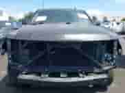 2015 Chevrolet Tahoe LS z VIN 1GNSCAKC0FR742276, wystawiony jako IAAI lot #43052060 z przebiegiem 58 077 mil mil oraz . Historia ofert i sprzedaży dostępna na DreamBid. Obrazek 13.