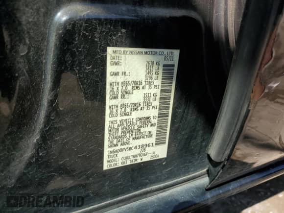 2011 Nissan Frontier SV z VIN 1N6AD0FV5BC438961, wystawiony jako Copart lot #80761545 z przebiegiem 238 831 mil mil oraz Czysty tytuł • Clean title. Historia ofert i sprzedaży dostępna na DreamBid. Obrazek 12.