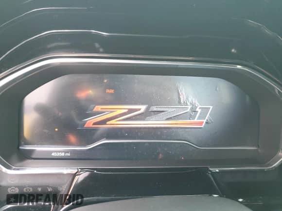 2022 Chevrolet Silverado 1500 RST z VIN 3GCUDEET1NG665210, wystawiony jako Copart lot #59168575 z przebiegiem 45 358 mil mil oraz Szkoda całkowita • Salvage title. Historia ofert i sprzedaży dostępna na DreamBid. Obrazek 9.