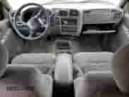 2000 Chevrolet Blazer LT with VIN 1GNCS13W3Y2213772, listed as a Copart auction lot 79964794 with 80,090 mi miles and Salvage title. Bid and sale history available at DreamBid. Image 8.