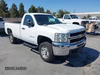 2008 Chevrolet Silverado 2500HD 1LT with VIN 1GCHK24K78E210369, listed as a IAAI auction lot 42710045 with 307,447 mi miles and . Bid and sale history available at DreamBid. Image 1.