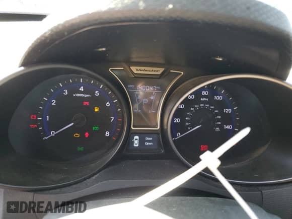 2013 Hyundai Veloster Turbo с VIN KMHTC6AE0DU148225, выставлен на аукционе Copart как лот 80101495 с пробегом 140 047 миль миль и Чистый • Clean title. История ставок и продаж доступна на DreamBid. Изображение 9.