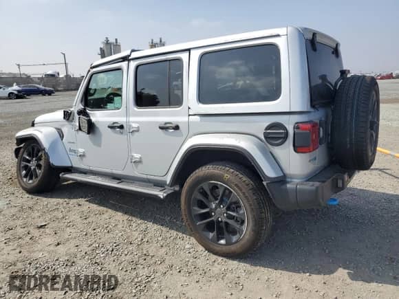 2024 Jeep Wrangler Sahara with VIN 1C4RJXP69RW303652, listed as a Copart auction lot 62360195 with 7,518 mi miles and Salvage title. Bid and sale history available at DreamBid. Image 2.