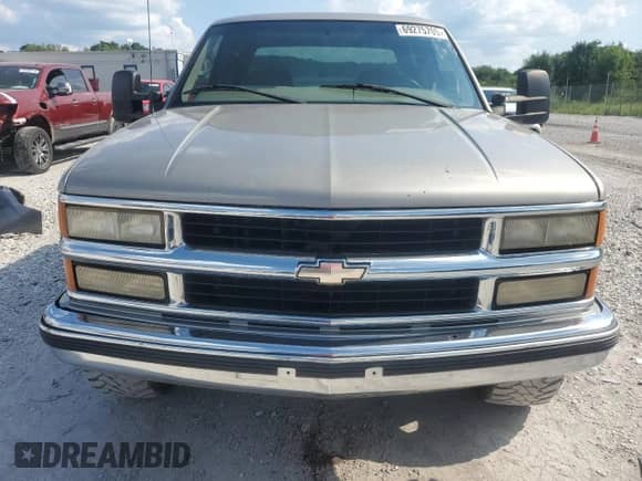 2000 Chevrolet Silverado 2500 с VIN 1GCGC23R7YF405017, выставлен на аукционе Copart как лот 69275705 с пробегом 168 919 миль миль и Чистый • Clean title. История ставок и продаж доступна на DreamBid. Изображение 5.