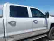 2015 Chevrolet Silverado 2500HD LTZ с VIN 1GC1KWEG3FF554288, выставлен на аукционе IAAI как лот 42889855 с пробегом 208 965 миль миль и . История ставок и продаж доступна на DreamBid. Изображение 13.