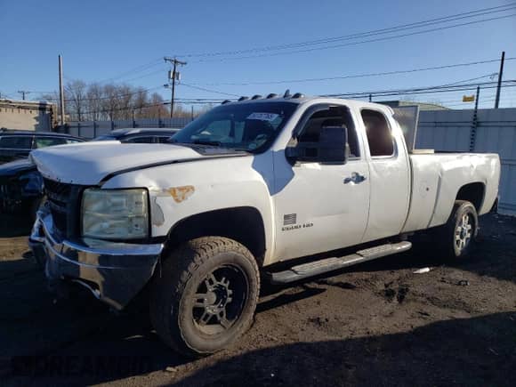 2011 Chevrolet Silverado 2500HD Work Truck с VIN 1GC2KVC84BZ122702, выставлен на аукционе Copart как лот 50757765 с пробегом 288 818 миль миль и Списание • Salvage title. История ставок и продаж доступна на DreamBid. Изображение 1.