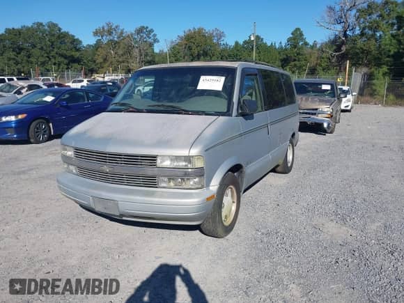 1998 Chevrolet Astro с VIN 1GNDM19W5WB122828, выставлен на аукционе IAAI как лот 43429182 с пробегом 209 402 миль миль и . История ставок и продаж доступна на DreamBid. Изображение 2.